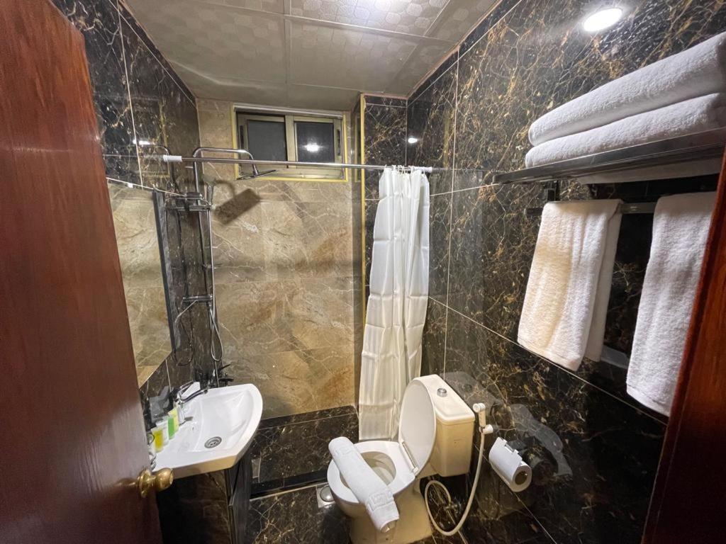 Madison Hotel อัมมาน ภายนอก รูปภาพ